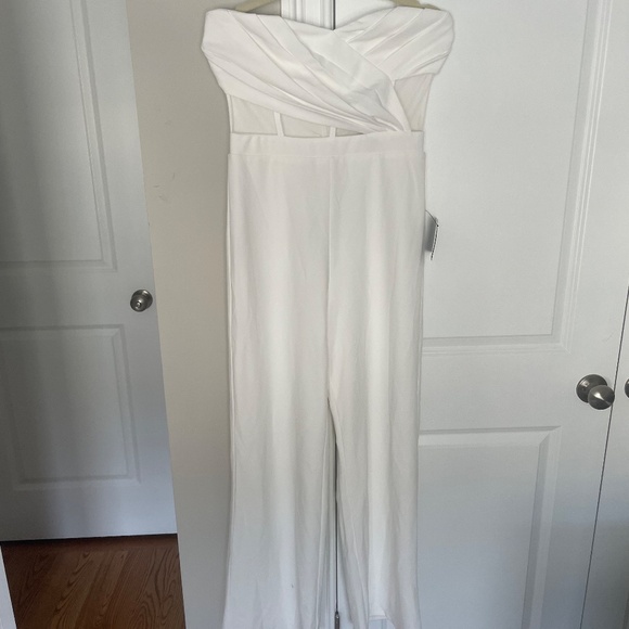 Lulus Surely Stunning Ivory Strapless Bustier Jumpsuit White - Size L - Picture 3 of 3
